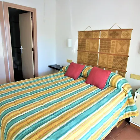 Con Vista Y Piscina Salada, Cerca De La Playa Y Parque Natural, Wi-fi Gratis - Es-258-112 Apartment *